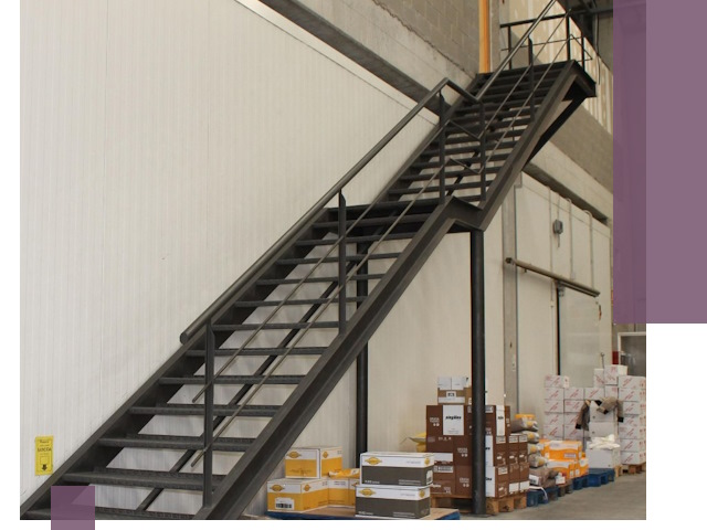 Лестницы для производства в Егорьевске — изготовление и монтаж