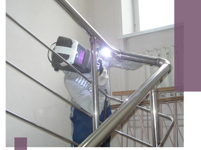 Монтаж перил и ограждений качественно в Егорьевске