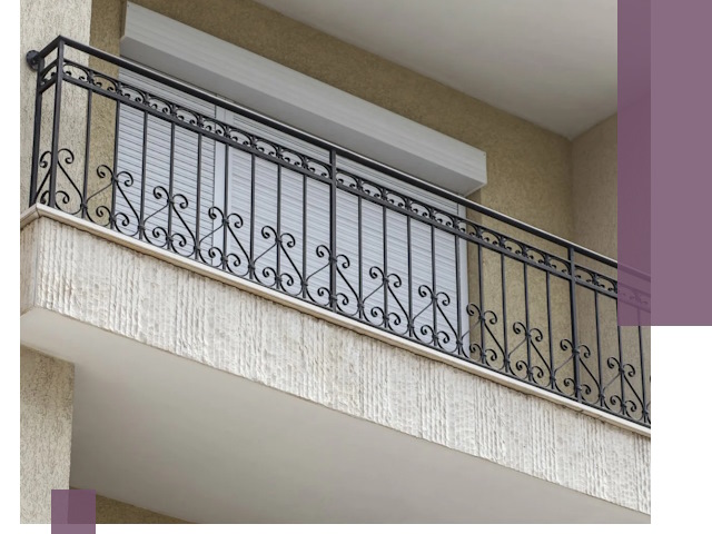 Балконные ограждения из металла и стекла в Егорьевске для домов