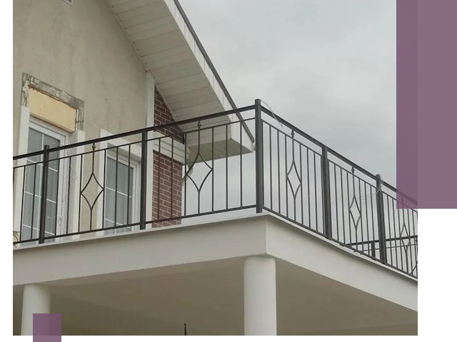 Изготовление балконных ограждений в Егорьевске из металла и стекла