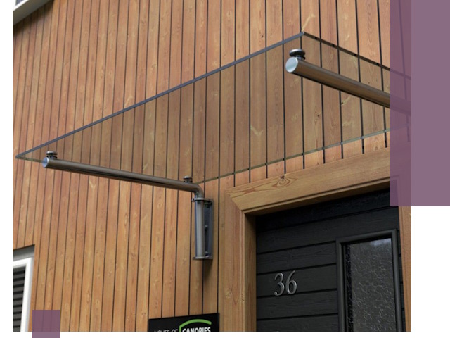 Стеклянные козырьки на входы и фасады в Егорьевске