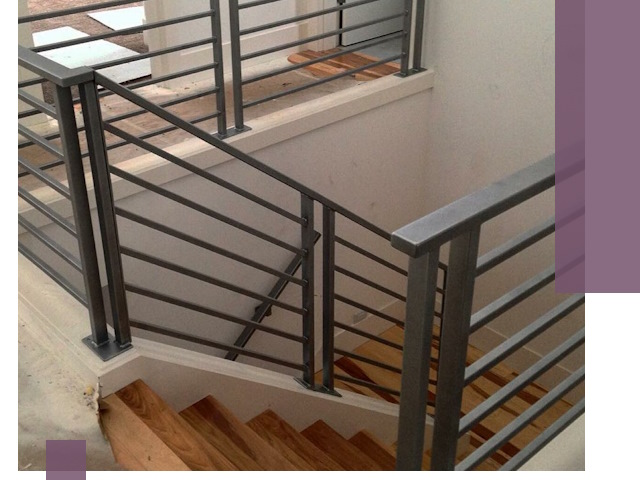 Изготовление поручней из металла и дерева в Егорьевске